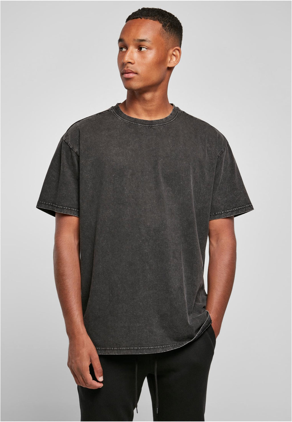 Acid washed oversized tee