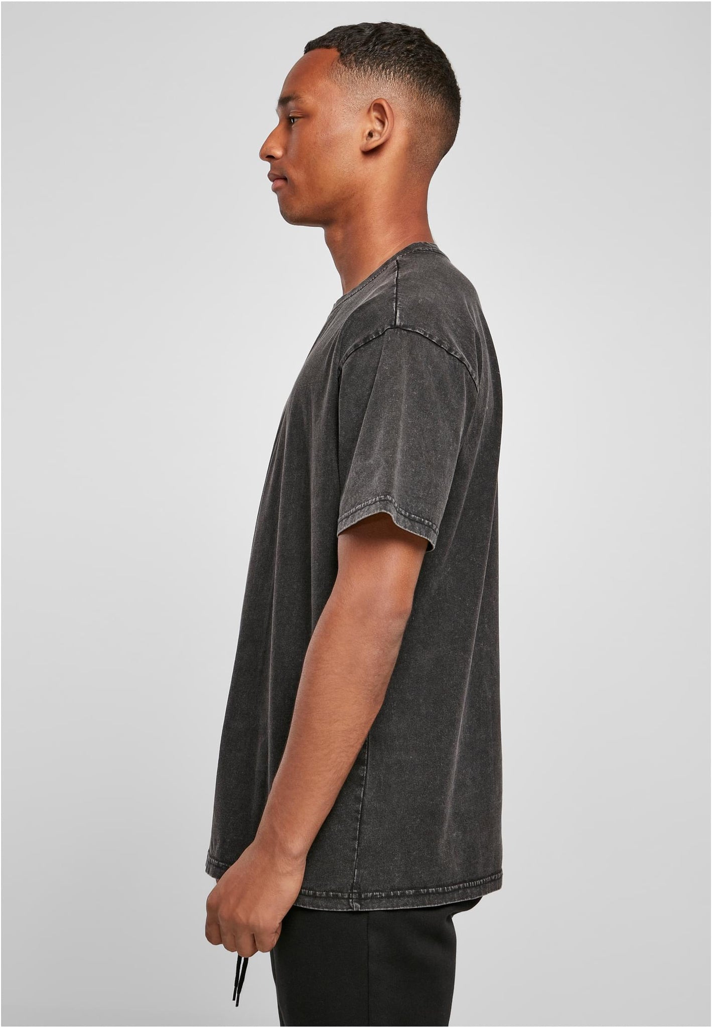 Acid washed oversized tee