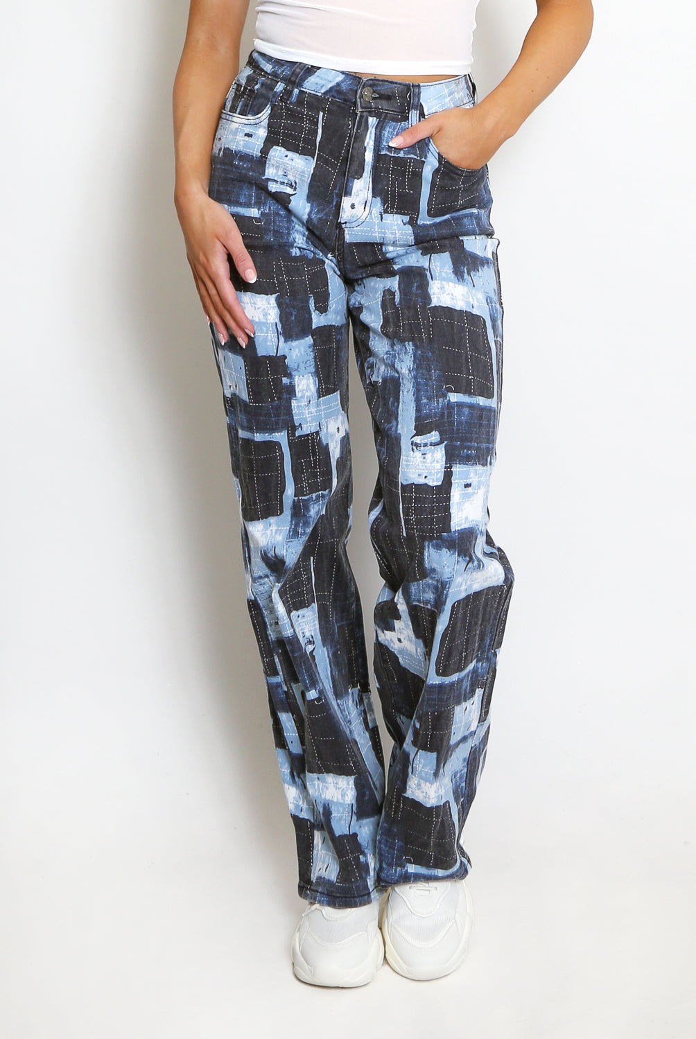Contrast Straight Leg Denim Jeans