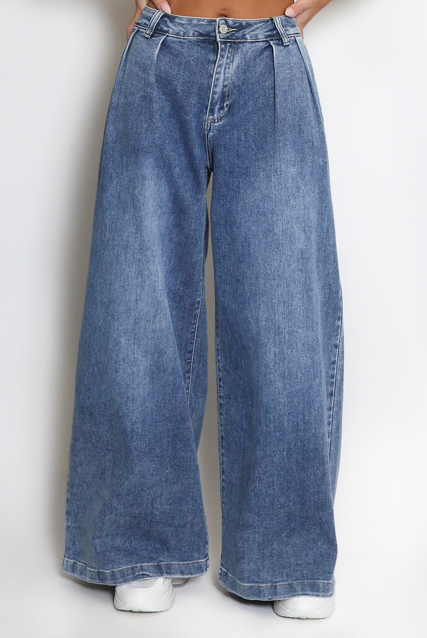 Pleated Flare Hem Wide Leg Jeans