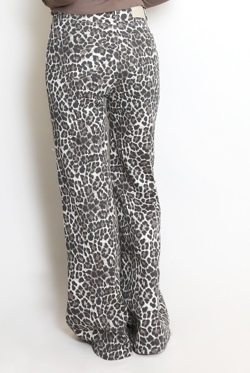 Wide Leg Leopard Print Jeans