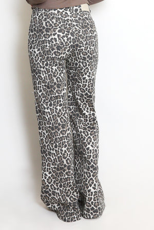 Wide Leg Leopard Print Jeans